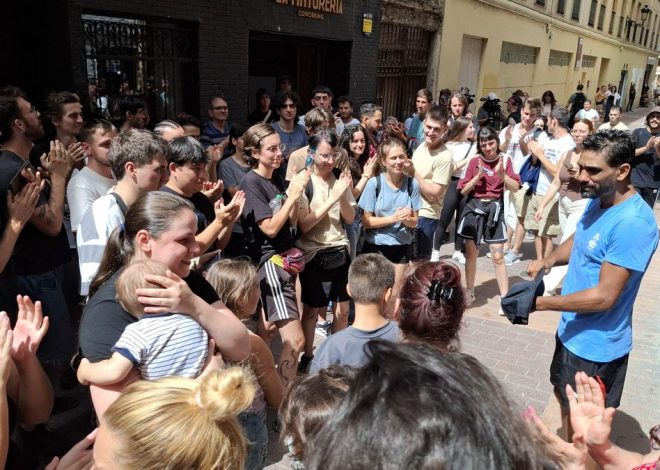 La movilización frena dos desahucios consecutivos de familias en Zaragoza: «La organización colectiva funciona»