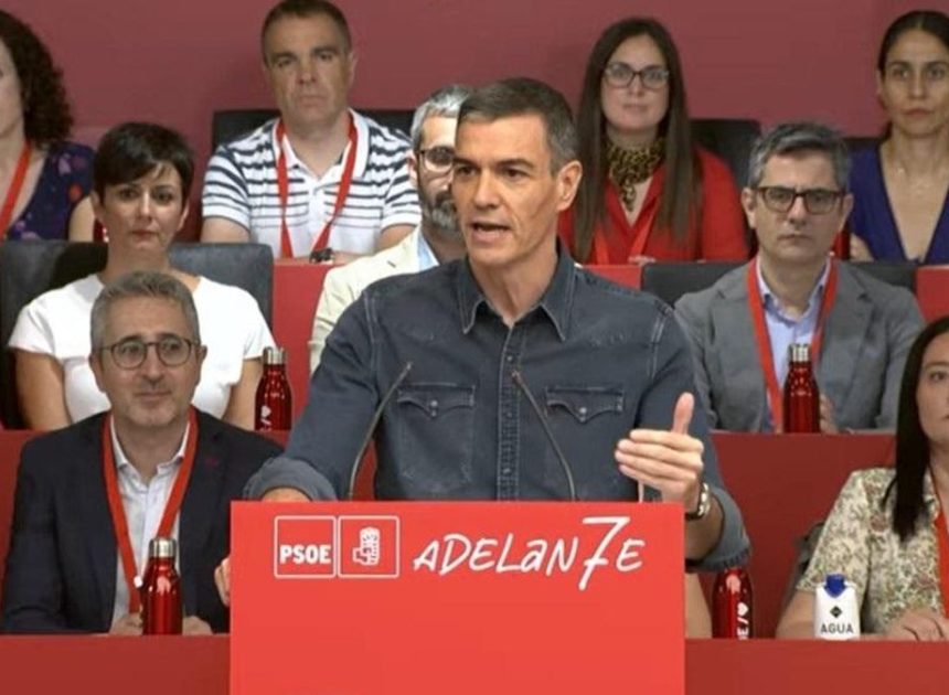 Sánchez promete acabar con la corrupción y mantener el Gobierno: «La decepción es grande, la responsabilidad, mayor»