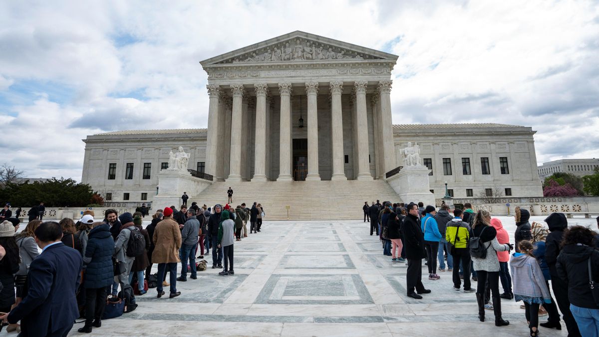 El Supremo de EEUU vuelve a alinearse con Trump y avala las deportaciones a Sudán del Sur