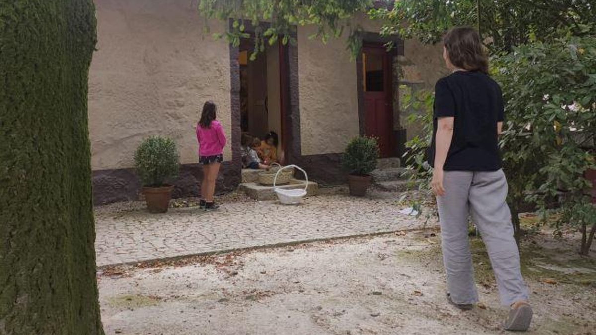 Despedida tras pedir conciliar en verano: una farmacia prescinde de una trabajadora que solicitó un permiso parental