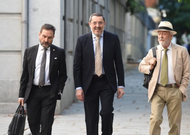 Tres empresarios niegan en el Supremo haber pagado mordidas a Ábalos y Koldo García