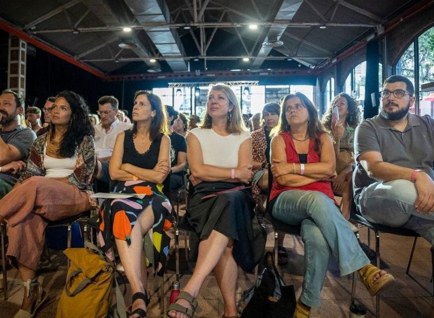 Los Comuns rubrican su ruptura con el PSC en Barcelona y llaman construir un «frente de izquierdas amplio» para 2027