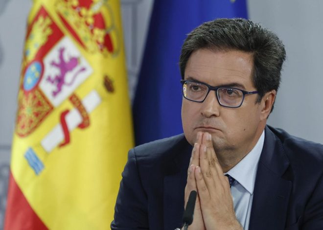 Ayuso pide albergar el Centro Nacional de Ciberseguridad y Óscar López responde que la ley ya obliga a que esté en Madrid