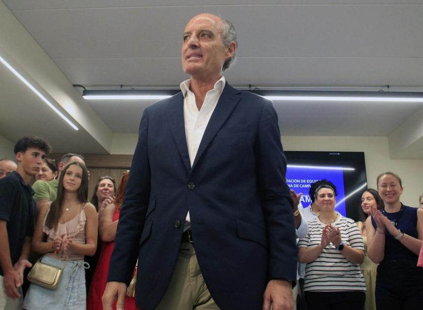 Camps sitúa en puestos clave de su candidatura contra Mazón a un abogado y dos exalcaldes de la zona de la dana