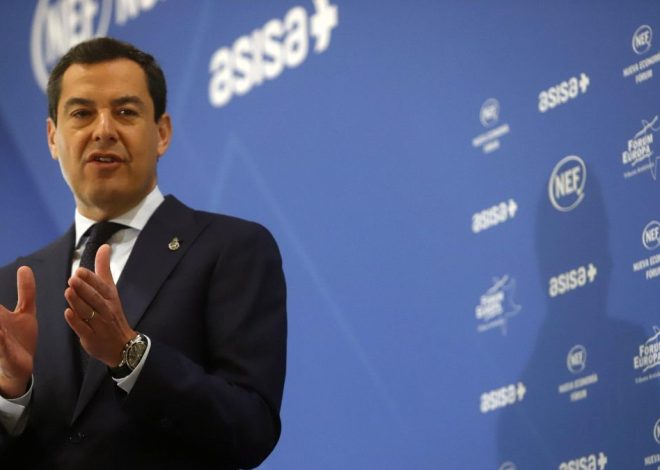 Andalucía amplía el contrato a dedo con clínicas privadas para asistir el verano tras cerrar el 75% de centros públicos de tarde