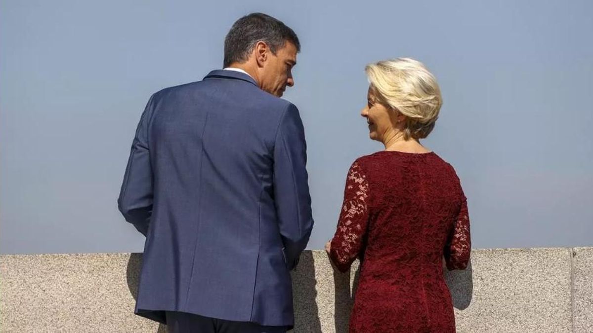 La amnistía y la OPA de BBVA y Sabadell rompen el idilio de Pedro Sánchez y la Comisión Europea