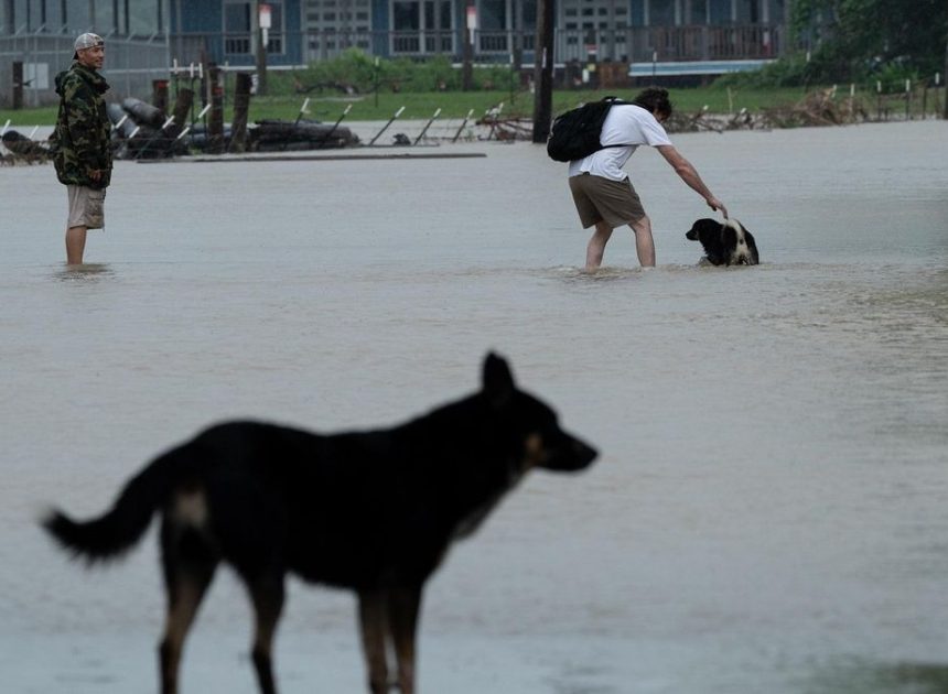 Al menos 13 muertos por las inundaciones tras fuertes lluvias en Texas