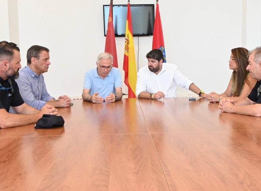 La derecha pide reforzar la seguridad en Torre Pacheco mientras la izquierda responsabiliza a Vox de los disturbios