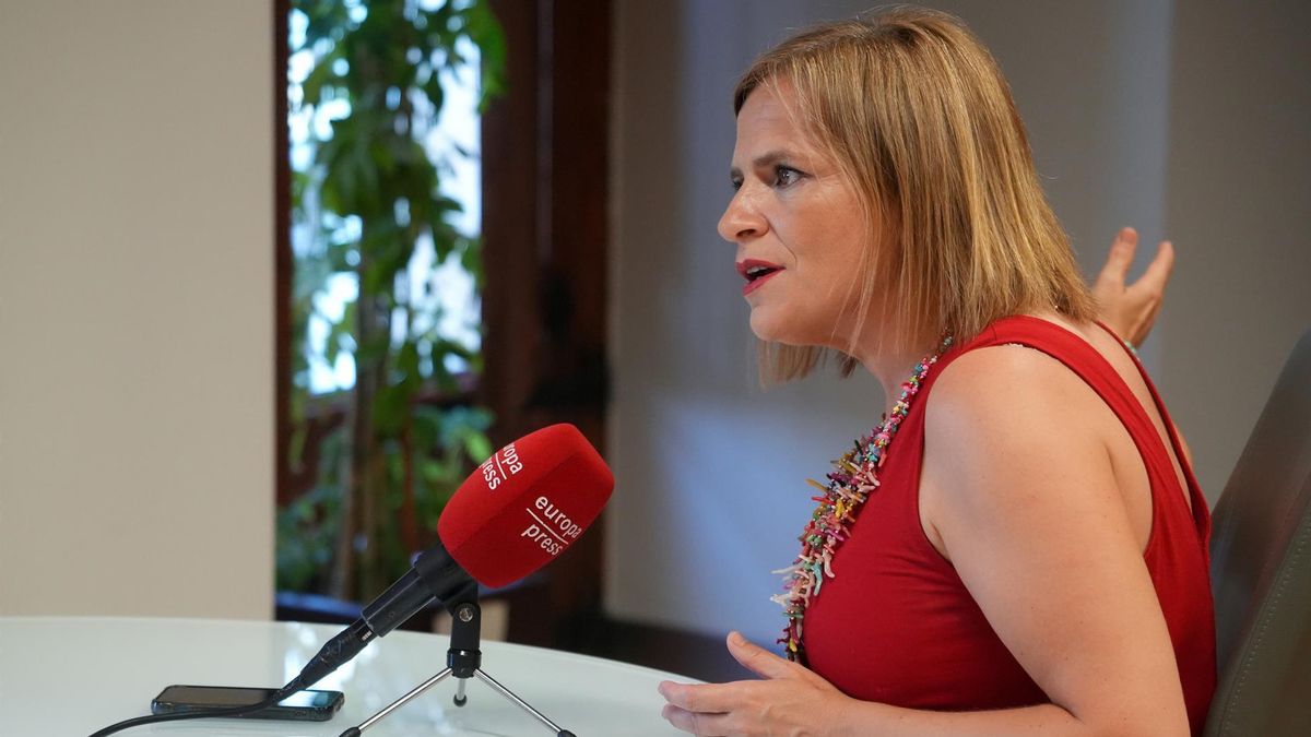 Pilar Bernabé, sobre la gestión de la dana: «Mazón enseñó 13 llamadas y yo tengo 240»