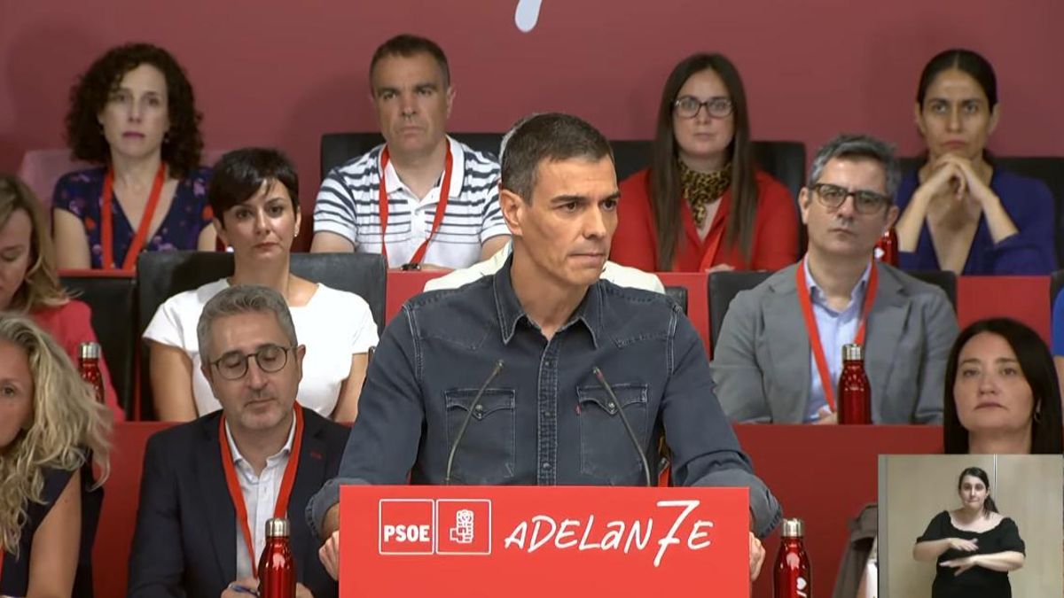 Sánchez salva el trago del Comité Federal con un PSOE en ebullición que aguarda una remodelación a fondo del Gobierno