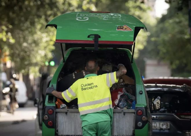 Otros dos trabajadores de la limpieza en Barcelona, derivados a centros sanitarios por golpe de calor en un día
