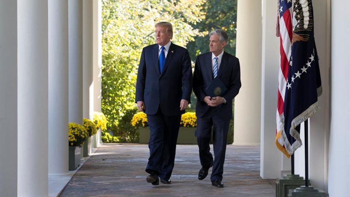 Trump redobla su ofensiva contra la Fed mientras la economía empieza a acusar los efectos de la guerra comercial