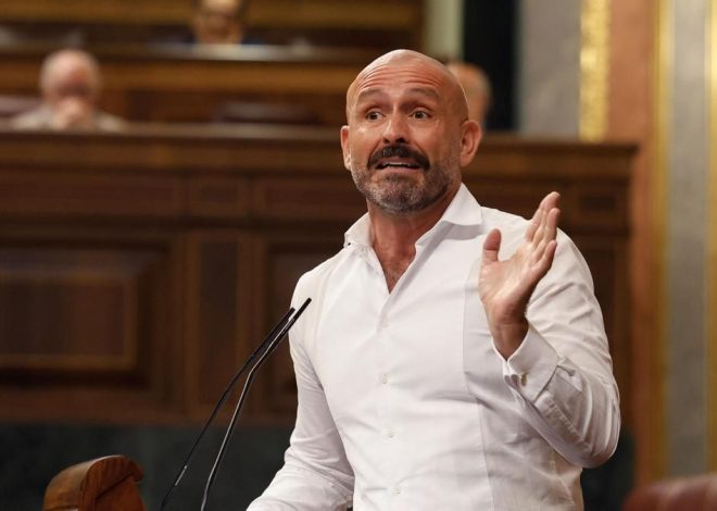 Tellado gana poder interno para «electoralizar» el PP y Feijóo saca a Ana Alós de Igualdad para dárselo a Jaime de los Santos