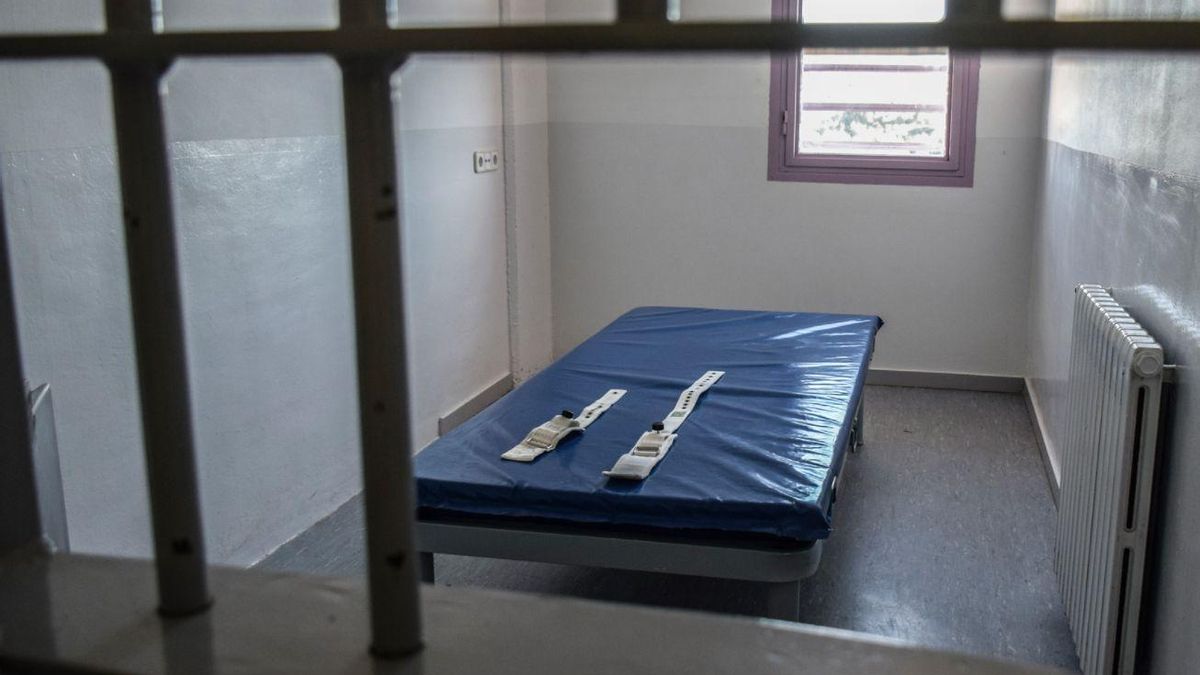 El Consejo de Europa urge a abolir las correas de cama para inmovilizar a los presos en Catalunya