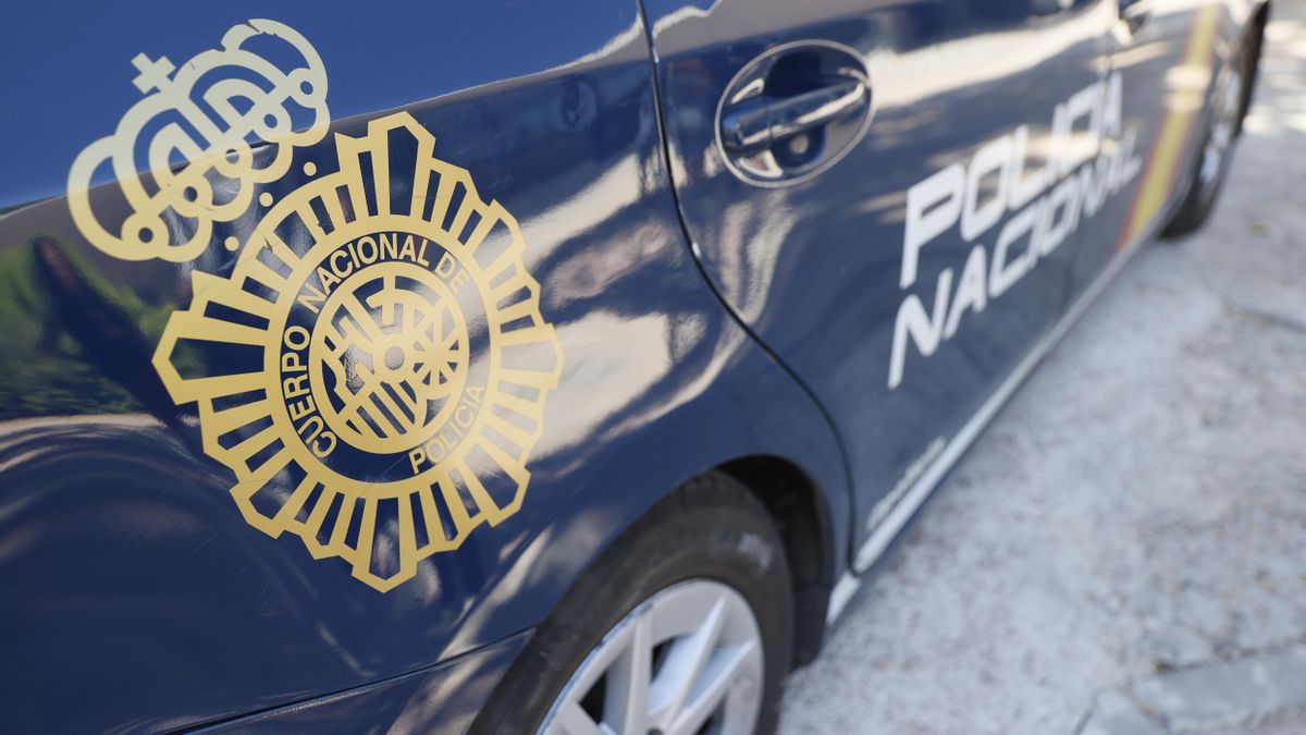 El Supremo condena a casi tres años de cárcel a un policía que espió a prostitutas y víctimas de violencia machista