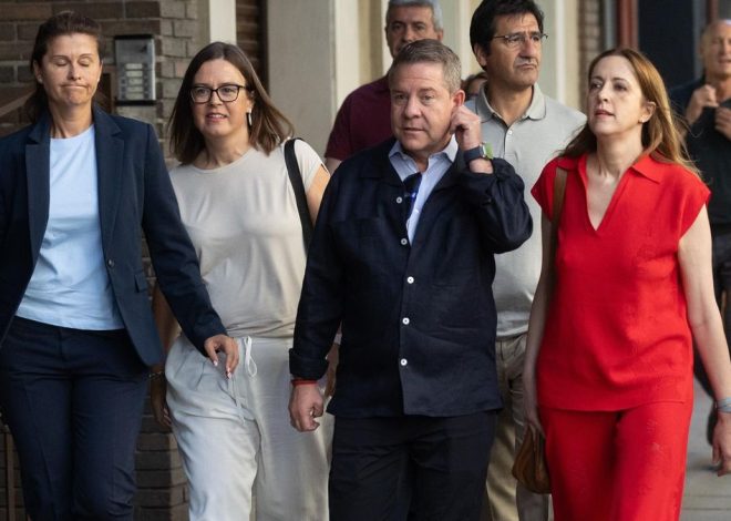Page, a Sánchez, tras el Comité Federal del PSOE: «Los mejores capitanes son los que evitan que se hunda el barco»