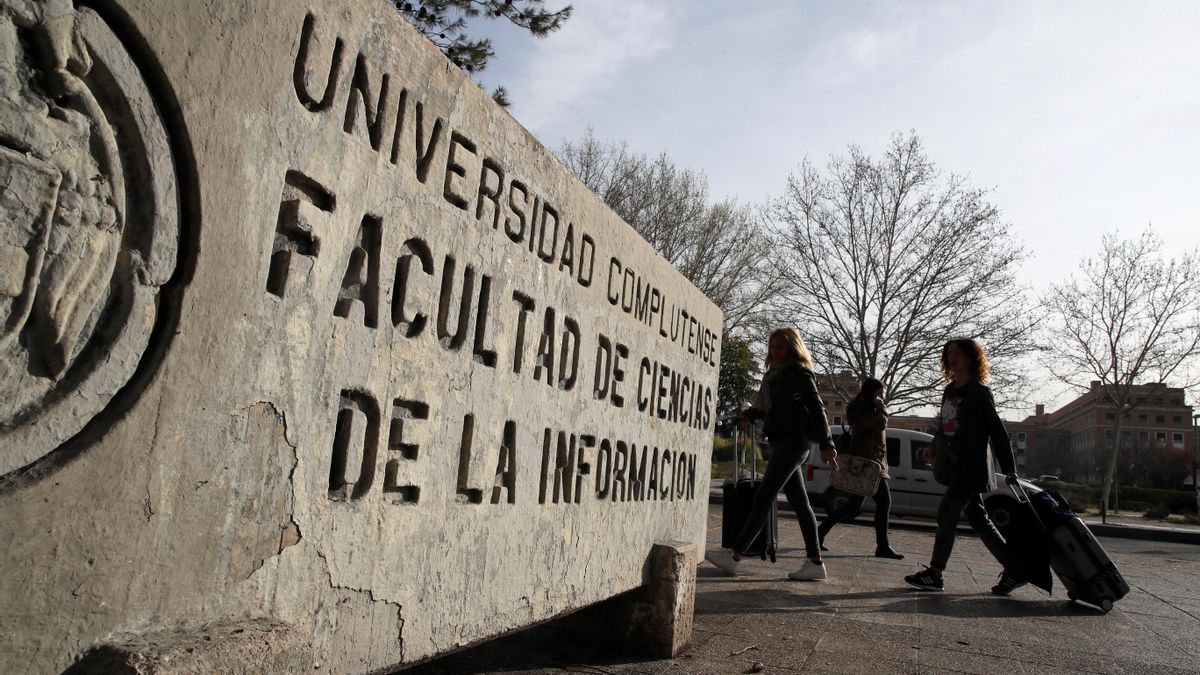 Estrangulada por Ayuso y con gigantismo: la Universidad Complutense pierde 140 millones en dos años