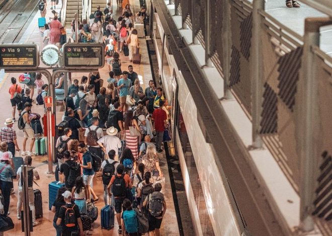 Interrumpida la circulación de trenes de alta velocidad de la línea Madrid-Barcelona por un incendio en Lleida