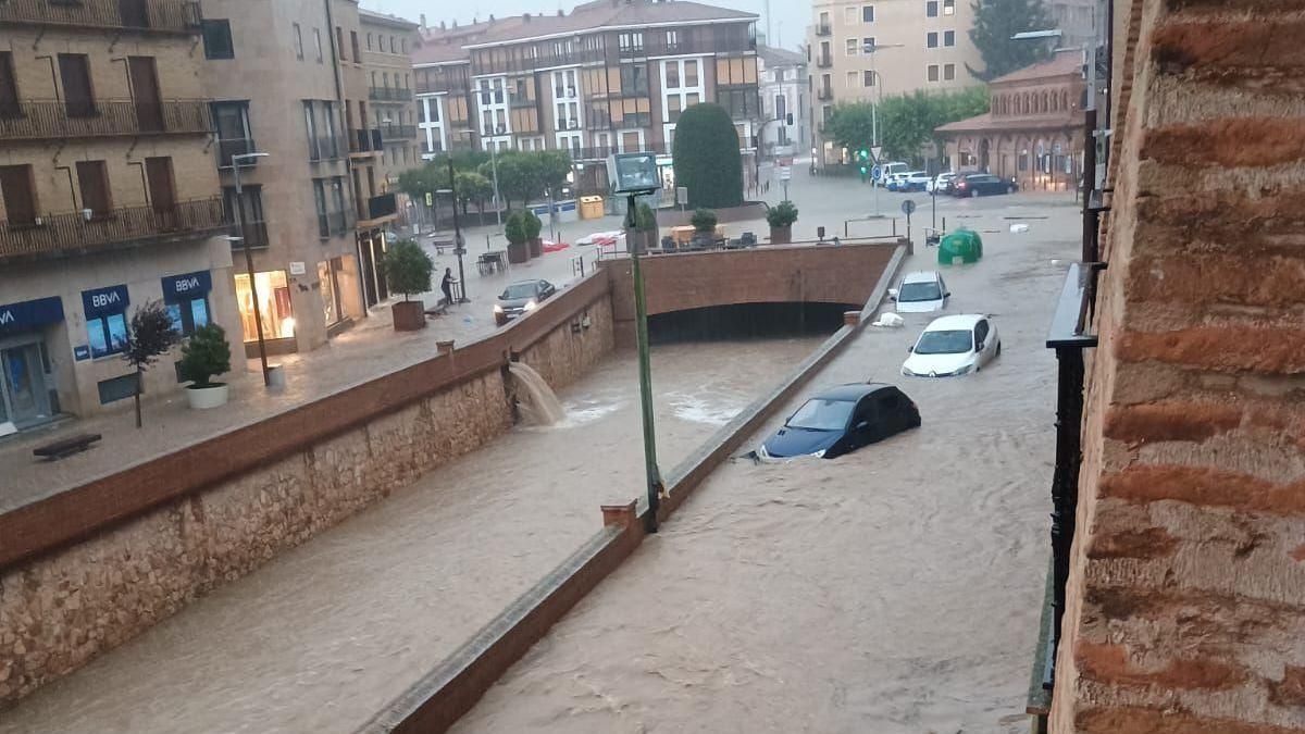 Tarazona sustituirá tramos del muro de ladrillo en el Queiles por barandillas para evitar inundaciones ante nuevas danas