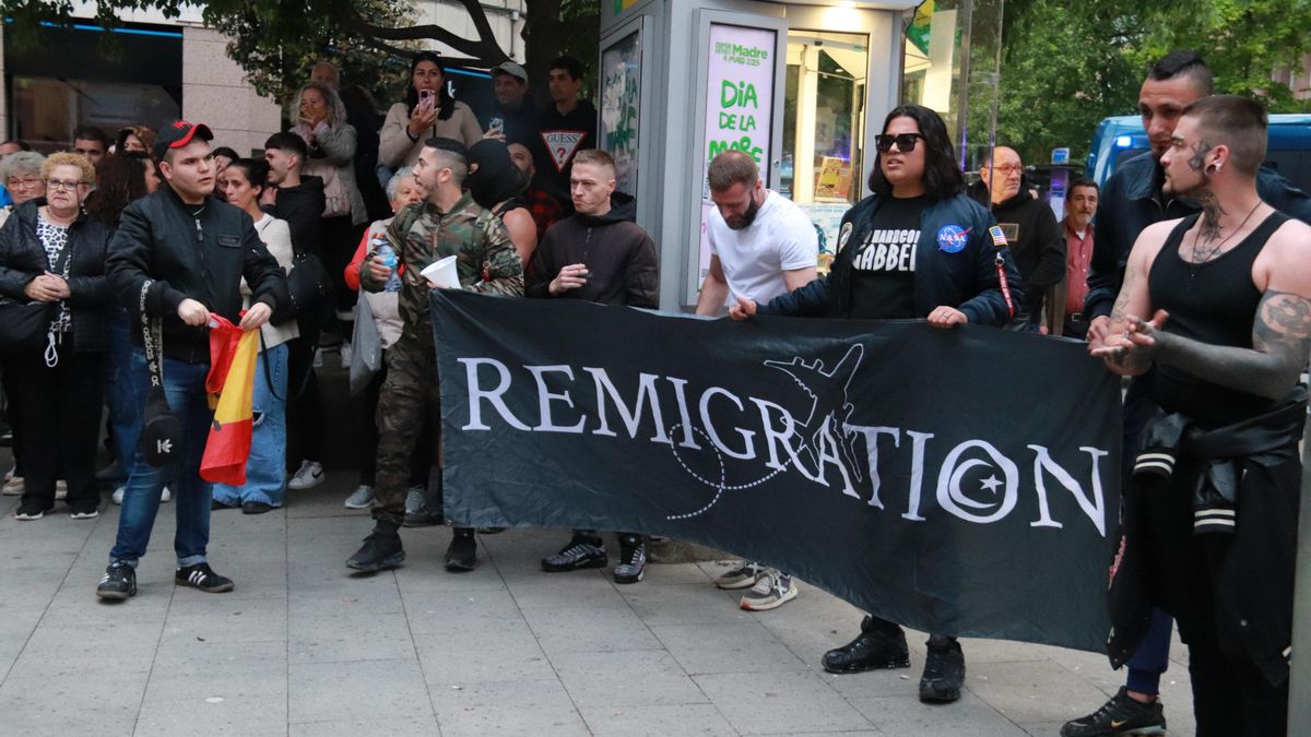 El líder detenido del grupo neonazi ‘Deport Them Now’ trabajaba como vigilante de seguridad y fue interino de la Generalitat