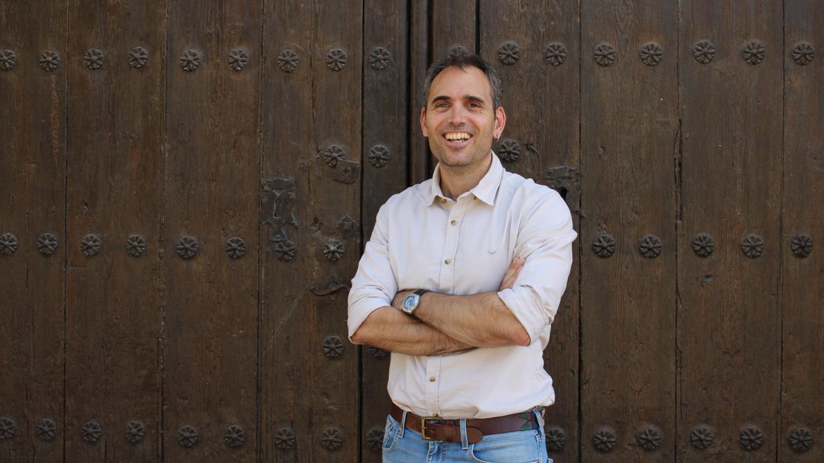 Toni Valero, líder de IU Andalucía: «Podemos puede subirse al tren hasta el último día, pero no para renegociar todo»