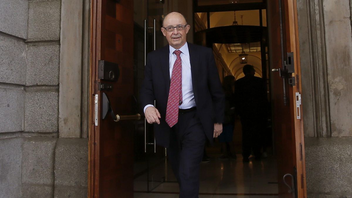 Un anónimo advirtió a Anticorrupción en 2017 de que la trama de Montoro se ampliaba a las grandes constructoras