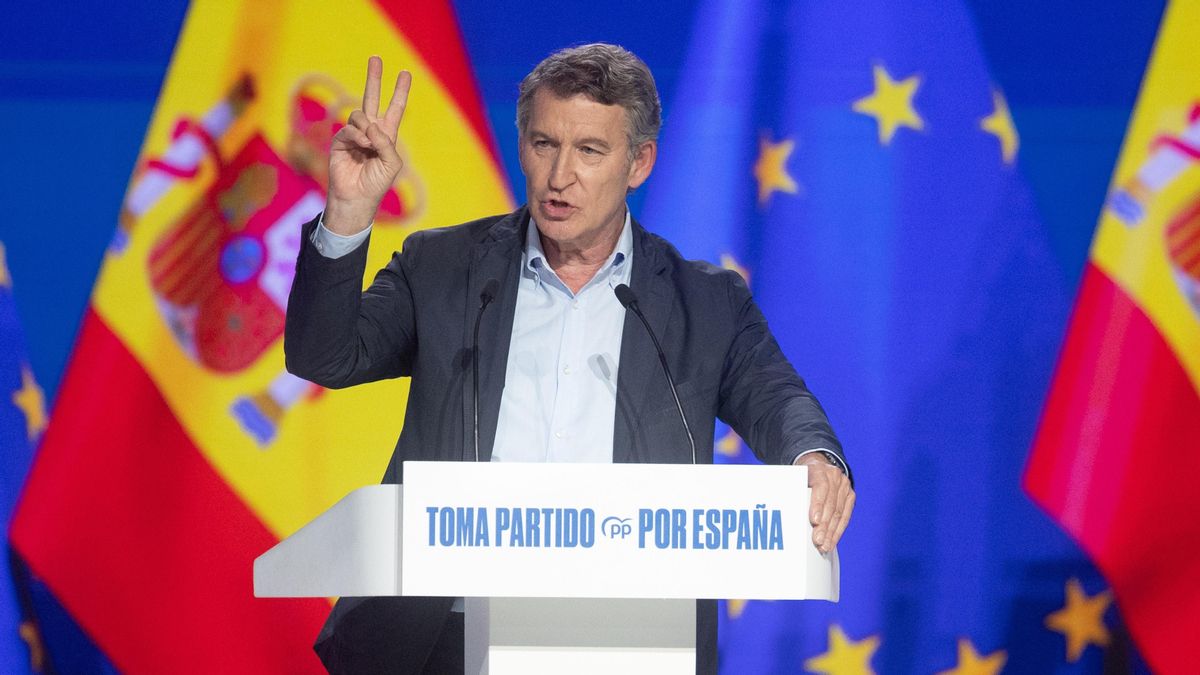 El PP se enreda con los pactos con Vox mientras Abascal agita su xenofobia y pide expulsar a millones de migrantes