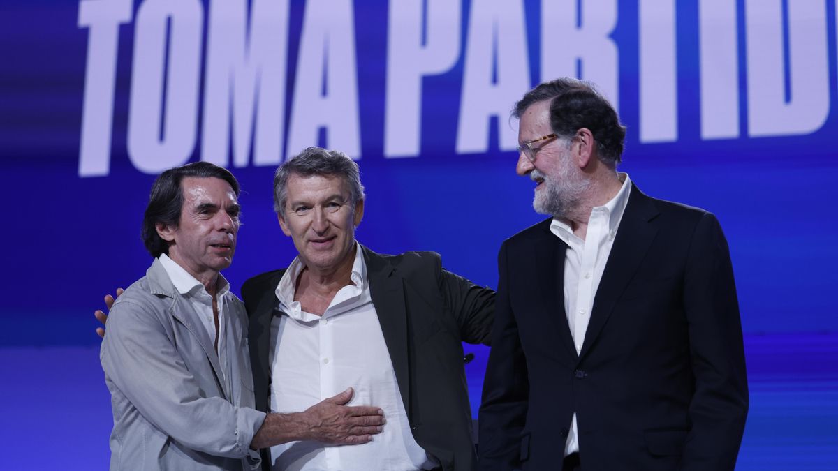 Rajoy y Aznar olvidan su propio pasado y arremeten en el congreso del PP contra «la corrupción» del «sanchismo»