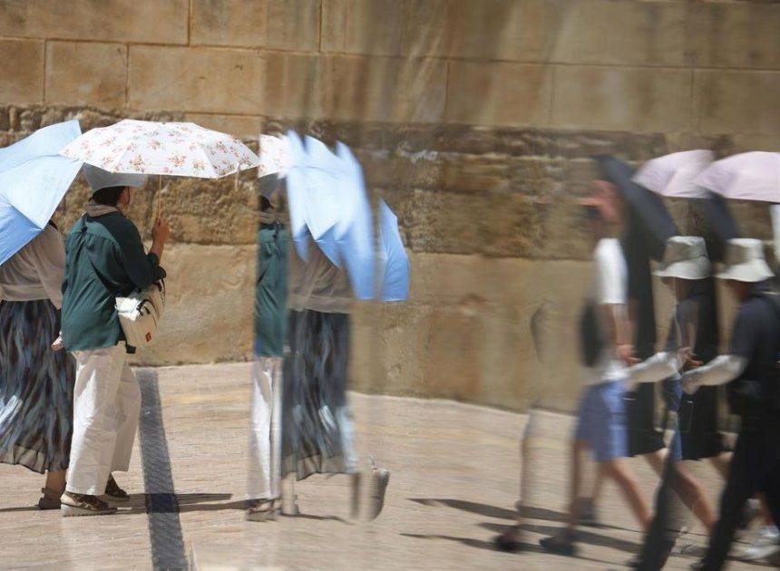 Aemet lanza un aviso especial por la segunda ola de calor del verano, con máximas de hasta 42 grados