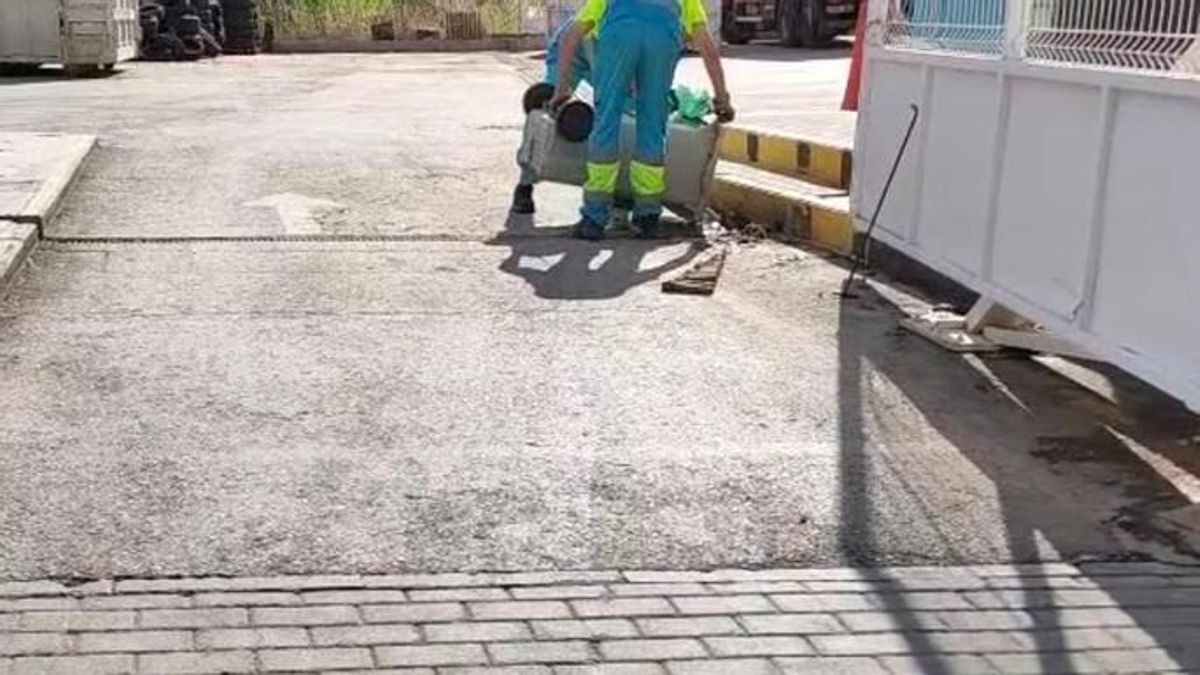 La amenaza de despidos por vertido ilegal en la recogida de residuos de Madrid indigna a los trabajadores: «Era una orden»