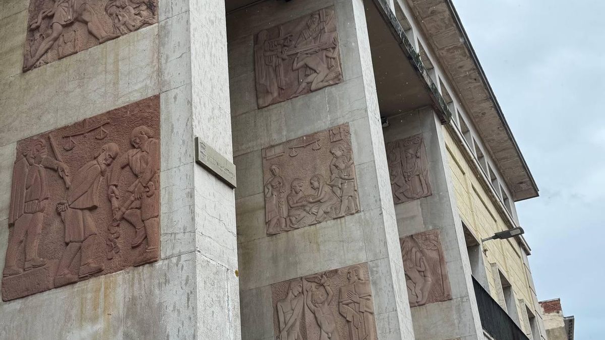 Jesús Otero: el artista que esculpió el rostro de La Pasionaria en un edificio público durante la dictadura
