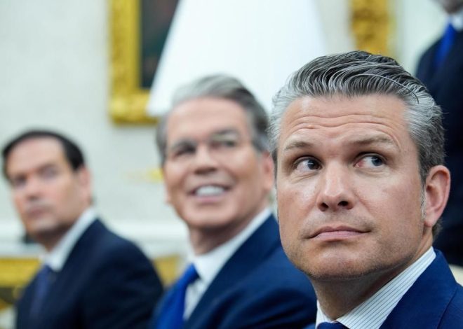El secretario de defensa de Estados Unidos retuitea un vídeo religioso que dice que las mujeres no deberían votar