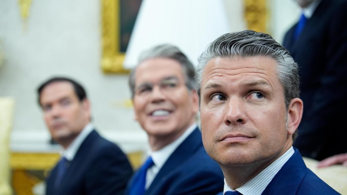 El secretario de defensa de Estados Unidos retuitea un vídeo religioso que dice que las mujeres no deberían votar