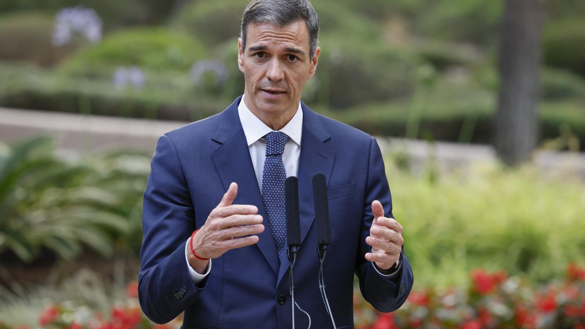 La Mareta, el palacio canario donde veranea Pedro Sánchez y que fue un regalo del rey Hussein de Jordania