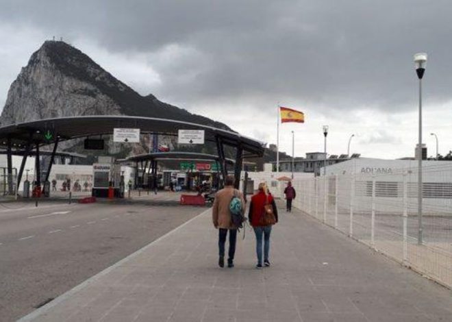 España y Reino Unido prevén retirar la verja de Gibraltar en enero de 2026
