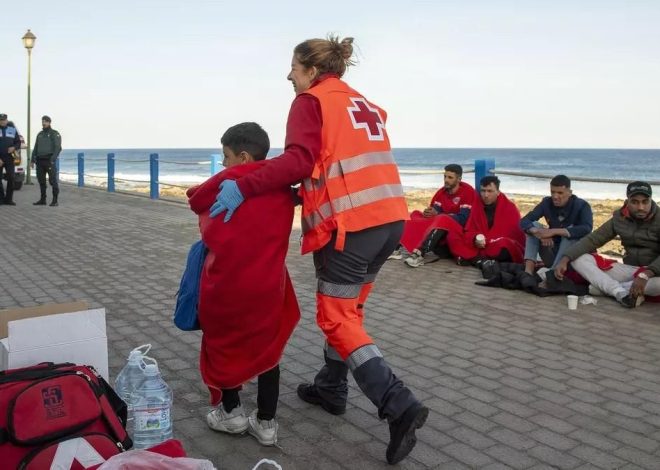 Andalucía esgrime ser frontera sur de Europa para afear al Gobierno ser la comunidad que más menores acogerá