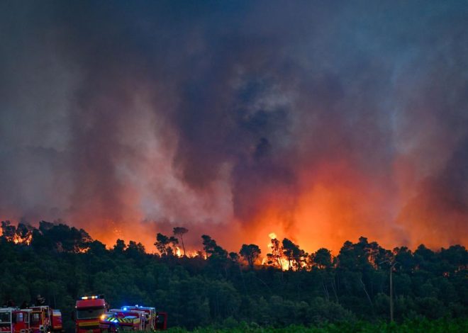 El megaincendio del sur de Francia arrasa 16.000 hectáreas aunque su avance se frena