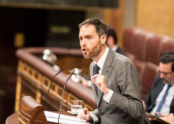 El PP se burla del nombramiento de un «director del Gabinete del director del Gabinete de Sánchez», un puesto que también tuvo Rajoy