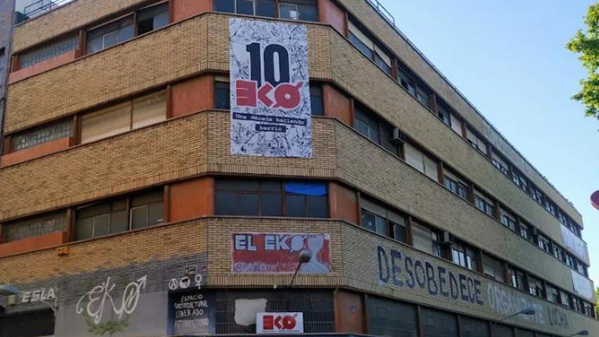 El EKO de Carabanchel denuncia «amenazas y coacción» de un fondo por el «acoso» de una empresa de desokupación