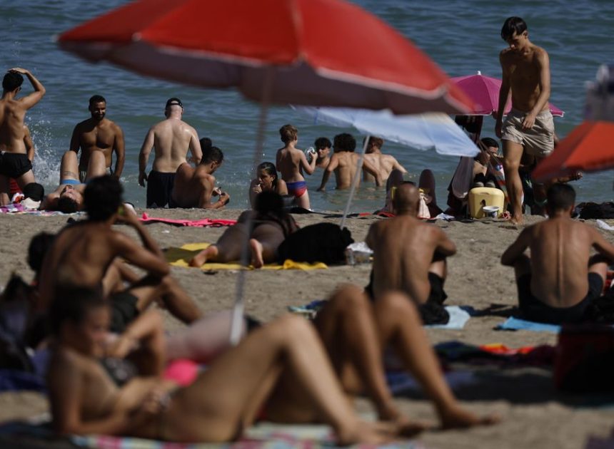 Los cuerpos del verano