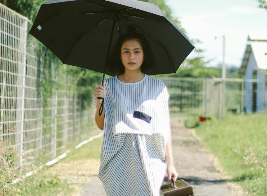 Parasoles con protección UV para combatir el sol y el calor: cómo elegirlos bien para evitar daños en la piel