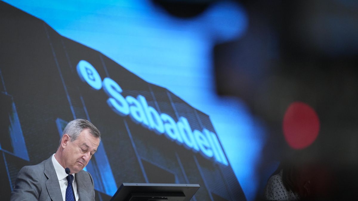 Sabadell afronta las juntas de accionistas clave que dejan la OPA de BBVA en el aire