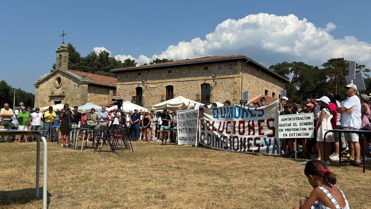 Las protestas por la gestión forestal de la Junta llegan a pueblos de Burgos y Soria: “No es una cuestión de si el monte arderá, sino de cuándo»