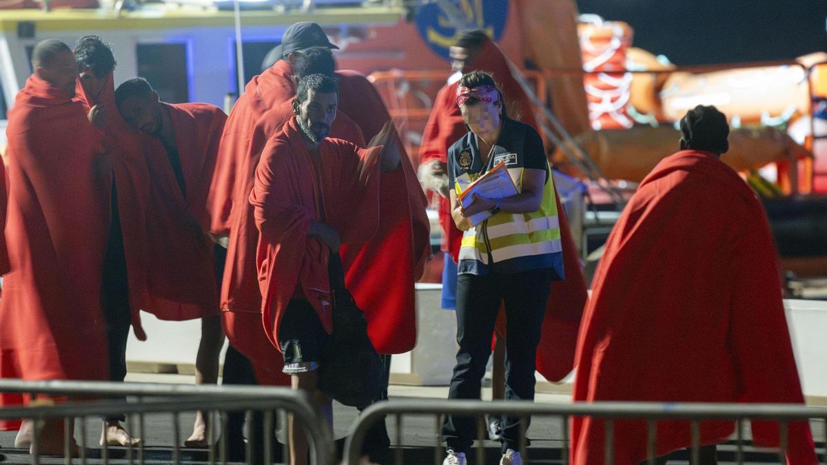 Deshidratados y atrapados: rescatan a 40 personas migrantes llegadas en dos pateras a las costas de Balears