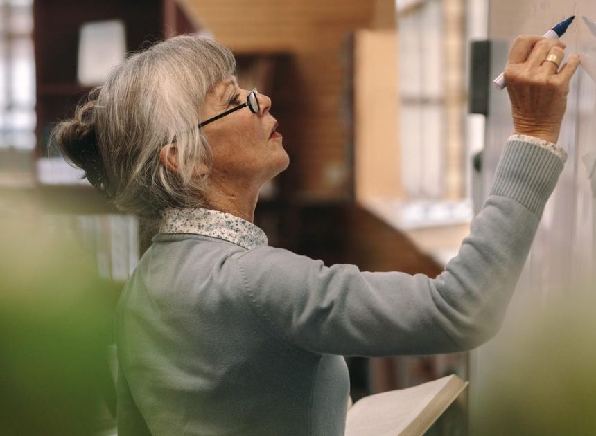 La biología explica por qué nos hacemos mayores de repente a los 44 y a los 60 años