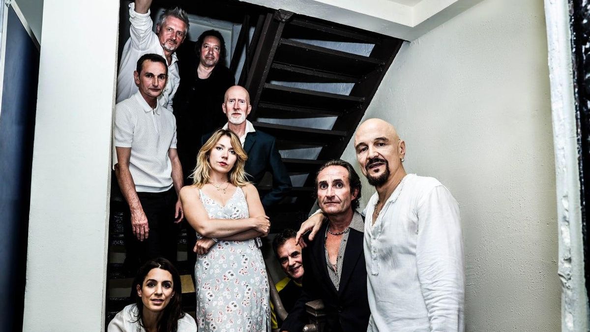 Jim Glennie, bajista de James: «La música debe dar esperanza, pero no se pueden dejar de lado los problemas del mundo»