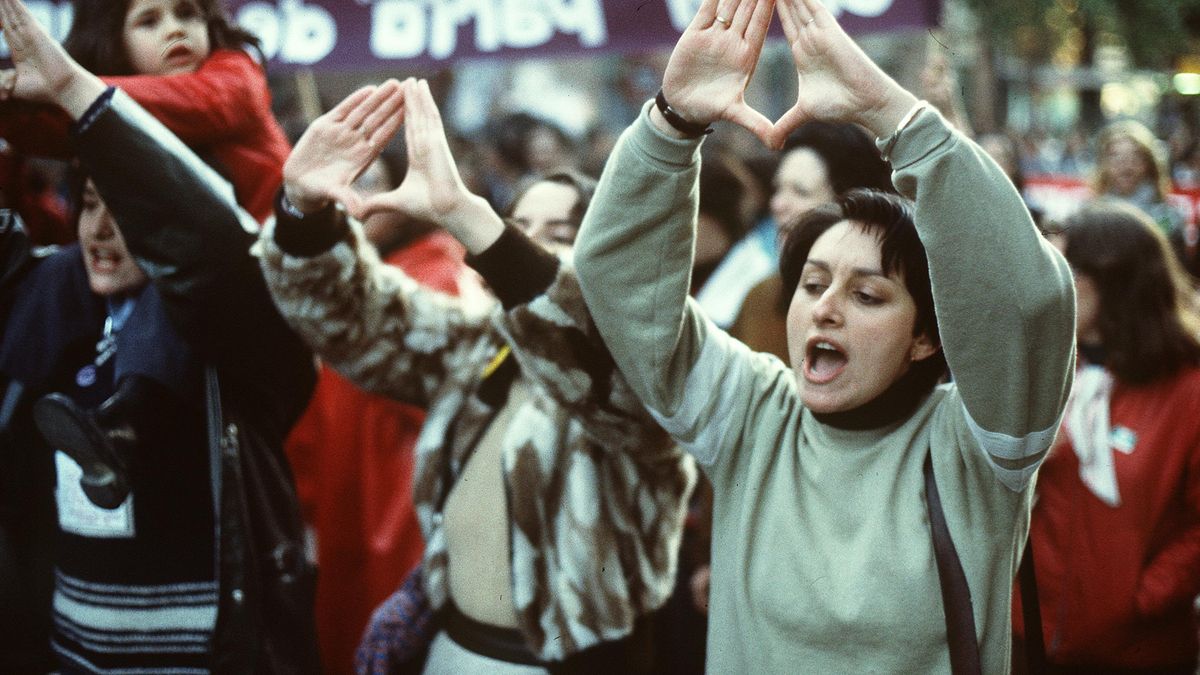 Estudian por primera vez el efecto de legalizar el aborto: mujeres más felices, que acaban la ESO y se divorcian menos