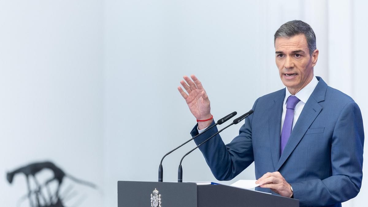 Pedro Sánchez, tras las críticas de Abascal al Open Arms: «Defender España es defender la vida»