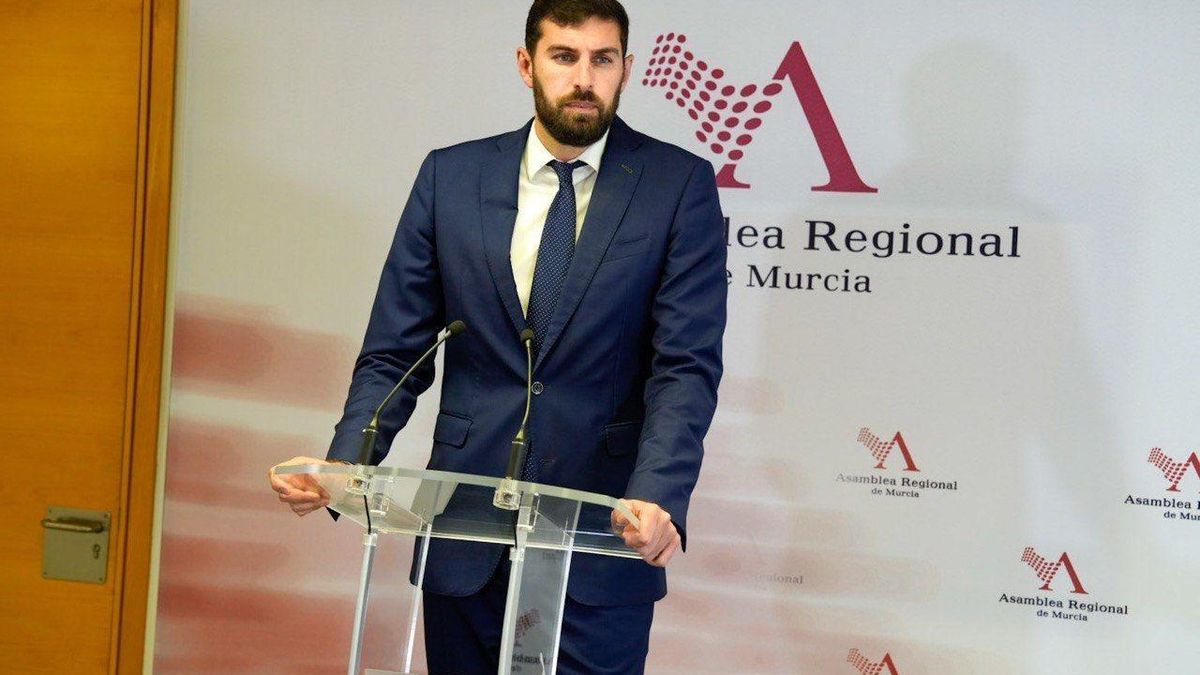 Vox gobernará aunque no tenga escaños