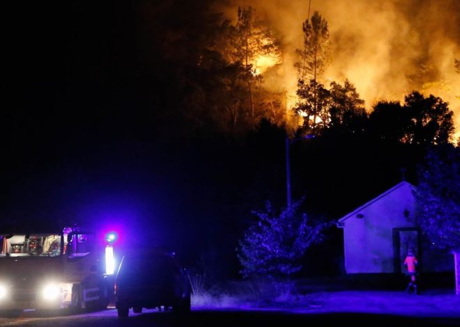 La Xunta rebaja la alerta en Ourense tras dos semanas en nivel 2 ante la peor ola de incendios del siglo en Galicia